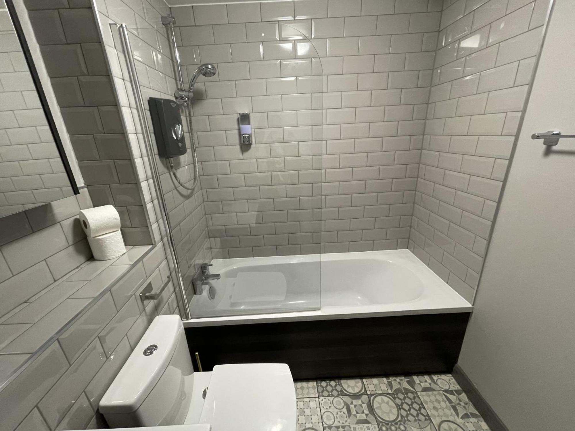 No24 - 2-Bed Boutique Apartment - Hosted By Hutch Lifestyle Leamington Spa Eksteriør billede